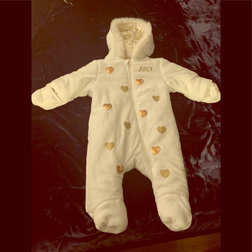 NWOT - Baby girl snowsuit/pram with fur on hood